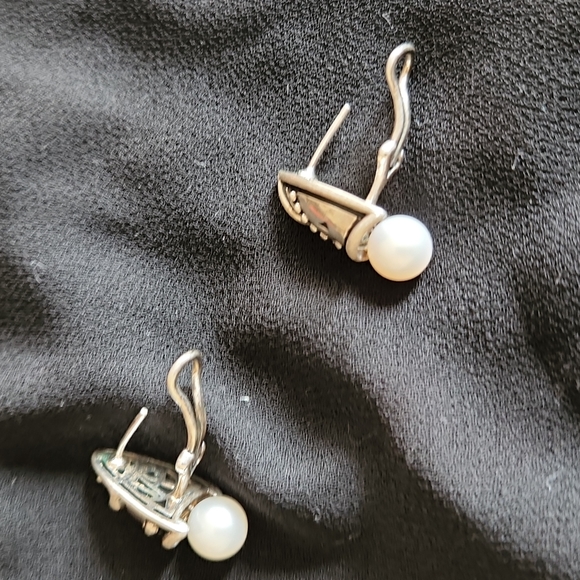 Women's Jewelry - Picture 3 of 5